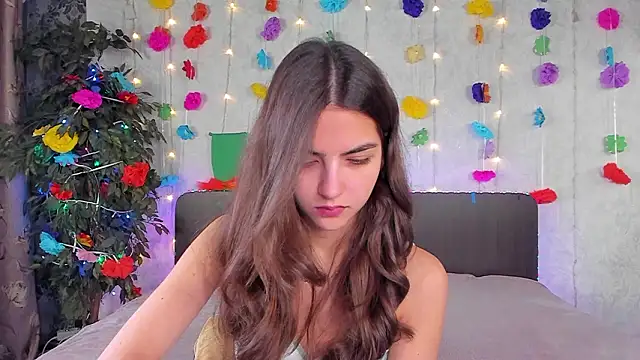 Milana Crystal  online show from 03-28-26, 08:15