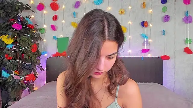 Milana Crystal  online show from 03-20-26, 08:15