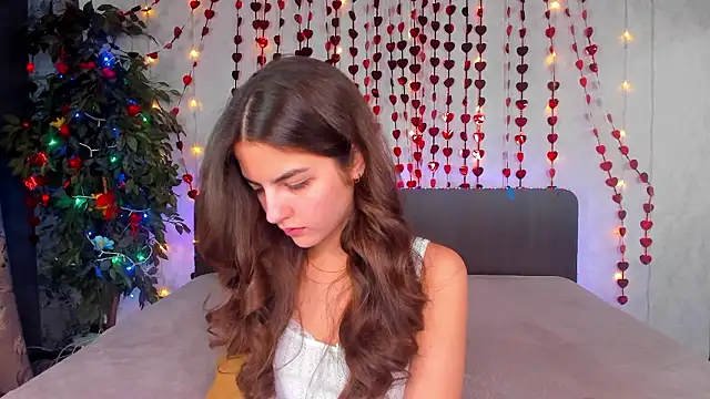 Milana Crystal  online show from 03-01-26, 08:14