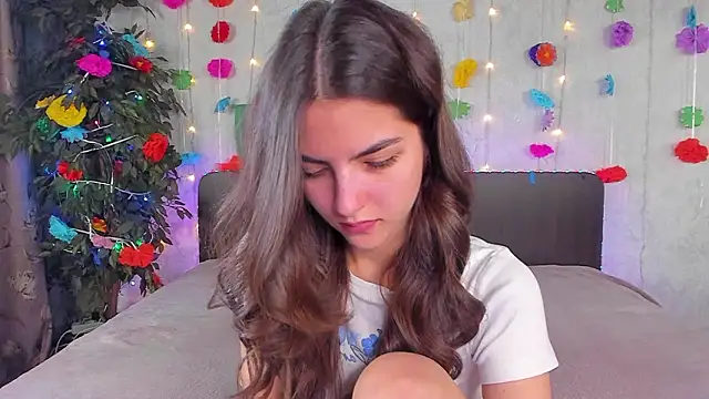 Milana Crystal  online show from 03-26-26, 08:12