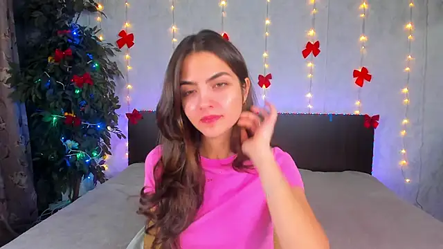 Milana Crystal  online show from 12-16-25, 08:18