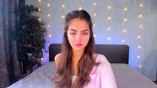 Milana Crystal  online show from 12-03-25, 08:25