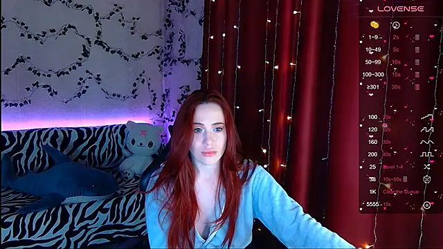 Snapshot of Sidney_blush chatting on 03-10-25, 03:34 Sidney blush online show from 03-10-25, 03:34