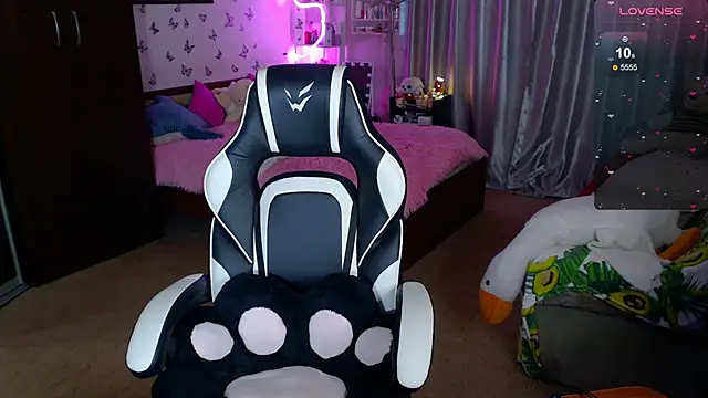 Sidney blush online show from 02-17-26, 05:27