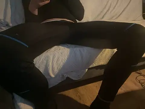 kiksnap-meistro5 online show from 02-27-25, 05:05