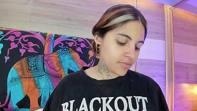 Cori Paige online show from 05-08-26, 04:05