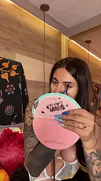 Cori Paige online show from 12-15-25, 10:26