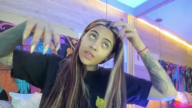 Cori Paige online show from 04-10-26, 04:08