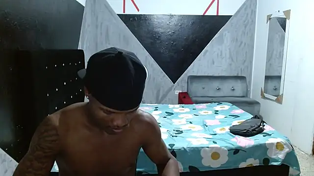 MiguelAngelxl online show from 01-07-26, 01:43