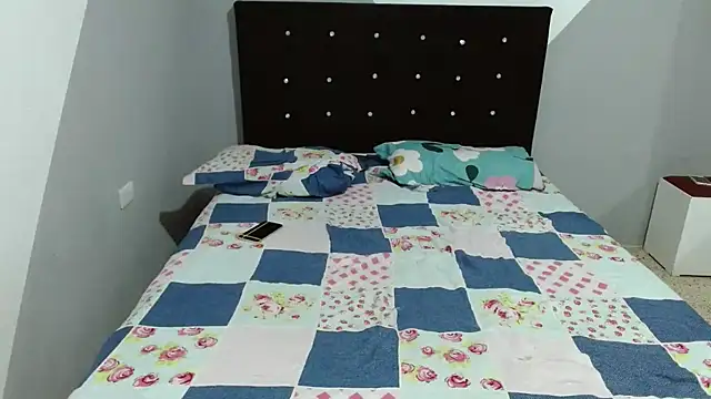 MiguelAngelxl online show from 12-01-25, 04:19