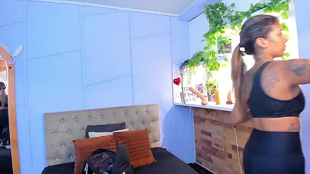 Georgina-coule online show from 01-14-26, 02:20