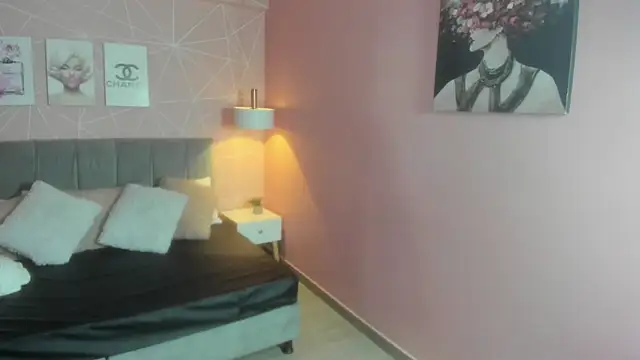 Snapshot of zara__sweet chatting on 05-06-26, 01:48 zara sweet online show from 05-06-26, 01:48