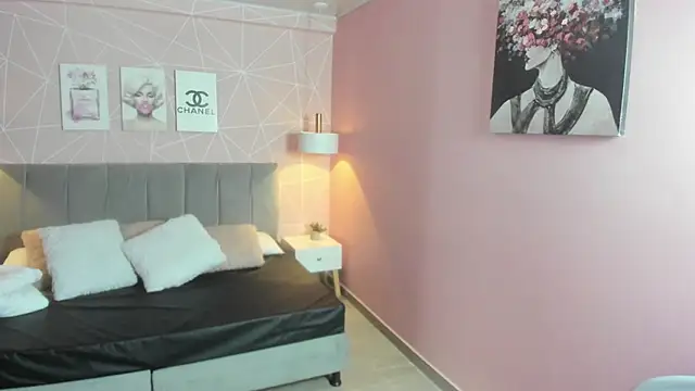 zara  sweet online show from 04-17-26, 01:14