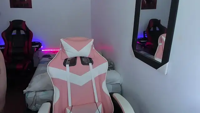 jessi and boy online show from 01-12-26, 11:09