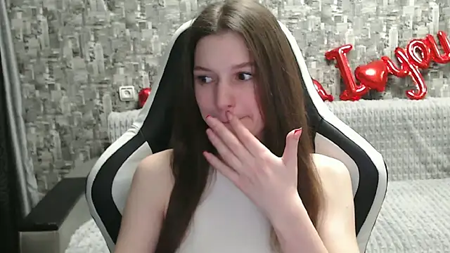 Snapshot of MissMiaCutie chatting on 03-12-25, 05:38 MissMiaCutie online show from 03-12-25, 05:38