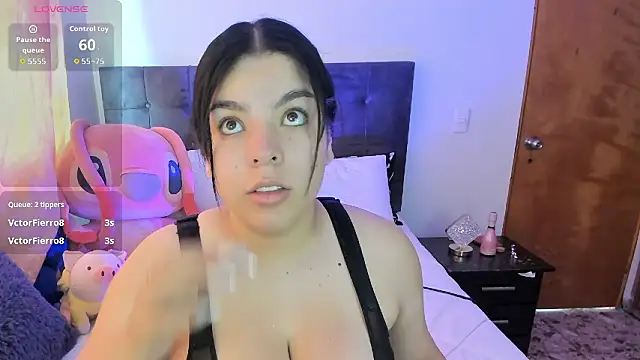 Kylie2211 online show from 01-09-26, 04:03