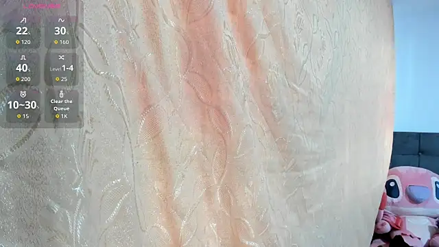 Kylie2211 online show from 12-13-25, 08:04