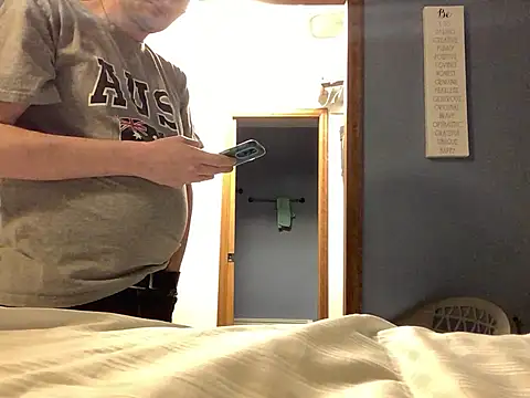 Hebrewhammers42 online show from 01-28-25, 01:08