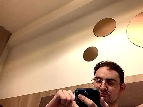 Hebrewhammers42 online show from 11-12-25, 04:55