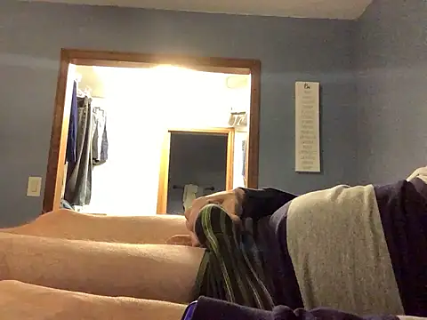 Hebrewhammers42 online show from 01-24-25, 04:05