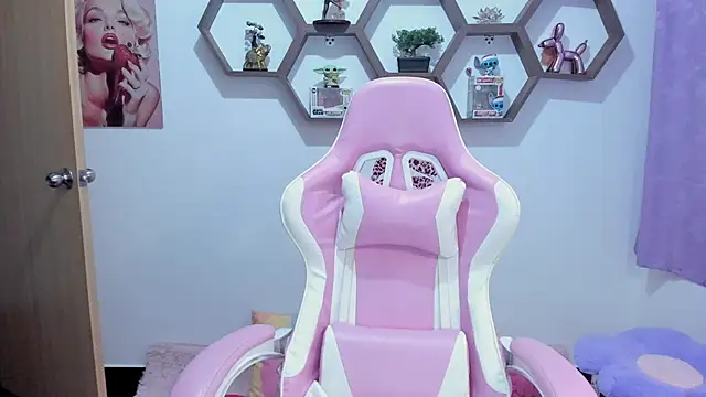 SharonSander online show from 11-15-25, 10:14