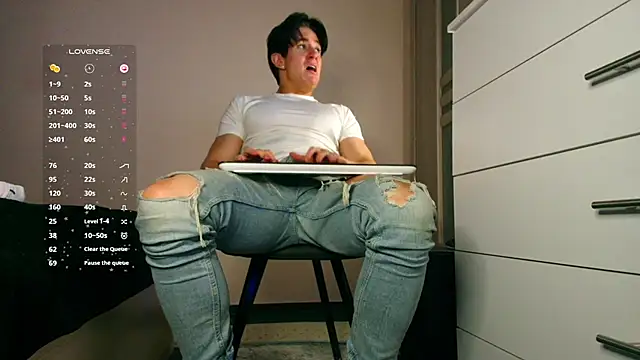 ChristianLevine  online show from 03-31-26, 06:04