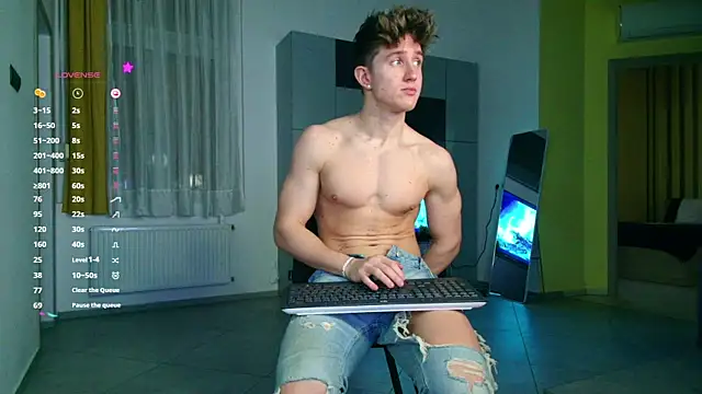 ChristianLevine  online show from 10-30-25, 05:17