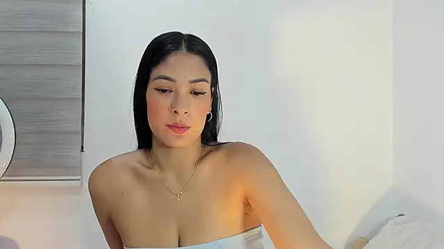 bella hadid1  online show from 03-03-26, 08:32