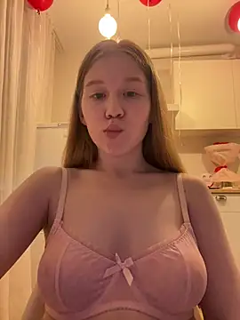 Eva Weyne online show from 03-27-26, 08:54