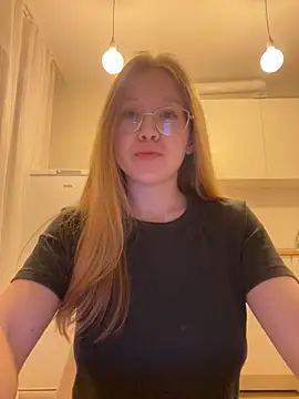 Eva Weyne online show from 10-12-25, 08:32