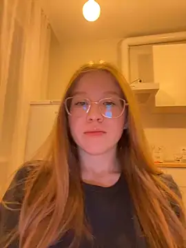 Eva Weyne online show from 10-27-25, 07:59