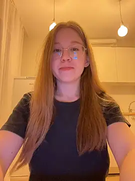 Eva Weyne online show from 11-18-25, 08:23