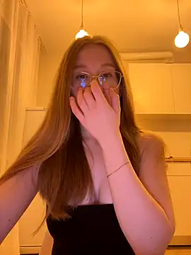 Eva Weyne online show from 11-13-25, 07:40