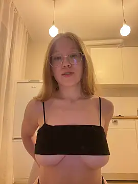 Eva Weyne online show from 09-29-25, 08:14