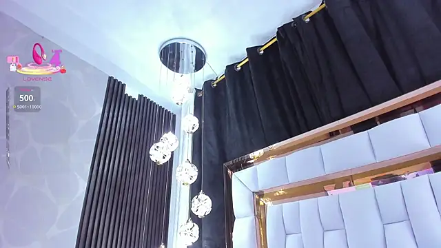 SarayRoyse online show from 04-05-26, 07:42