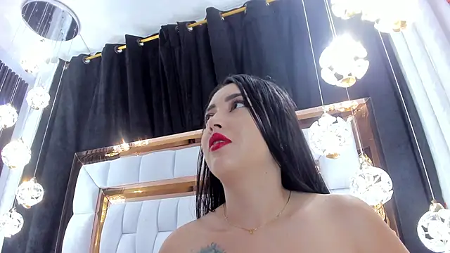 Snapshot of SarayRoyse chatting on 09-26-25, 07:32 SarayRoyse online show from 09-26-25, 07:32