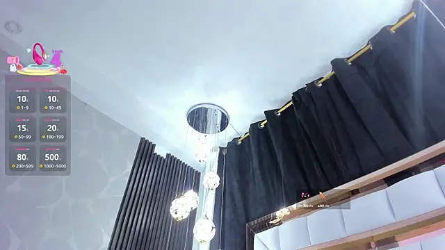 Snapshot of SarayRoyse chatting on 10-07-25, 07:37 SarayRoyse online show from 10-07-25, 07:37