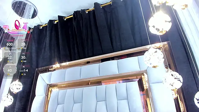 Snapshot of SarayRoyse chatting on 09-23-25, 07:32 SarayRoyse online show from 09-23-25, 07:32