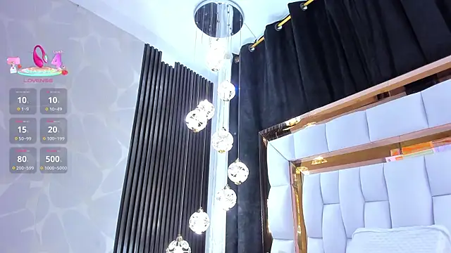 SarayRoyse online show from 03-01-26, 07:36