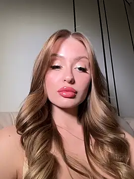 Sweet  Milly online show from 02-17-26, 04:15