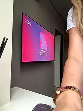 Sweet  Milly online show from 10-06-25, 01:56
