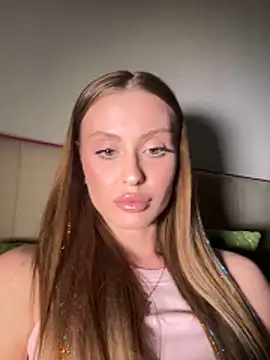 Snapshot of Sweet__Milly chatting on 05-07-26, 03:04 Sweet Milly online show from 05-07-26, 03:04