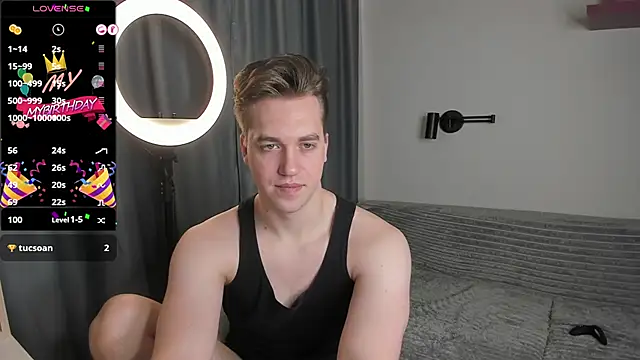 AustinButler online show from 12-04-24, 09:18