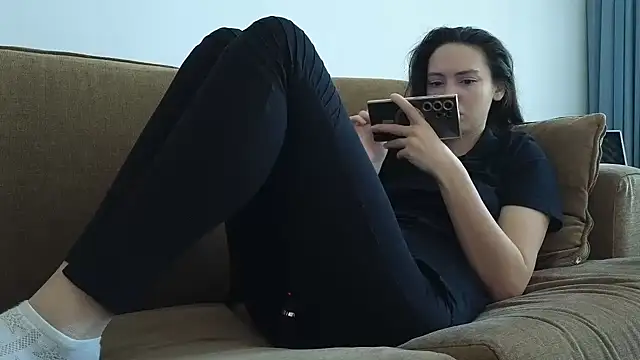 Mr-and-Mrs-Smith online show from 12-22-25, 10:26