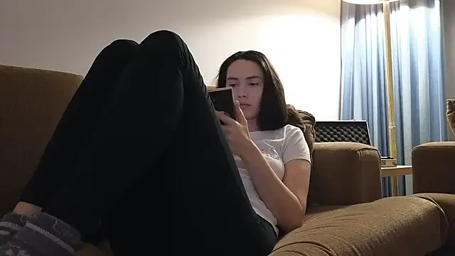 Mr-and-Mrs-Smith online show from 01-08-26, 05:08