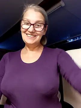 irinamaux online show from 10-07-25, 07:42