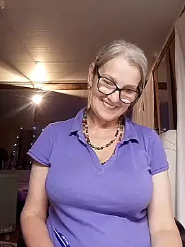 irinamaux online show from 10-31-25, 03:08