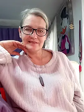 irinamaux online show from 02-20-26, 08:27