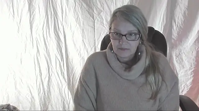 irinamaux online show from 03-22-25, 05:28