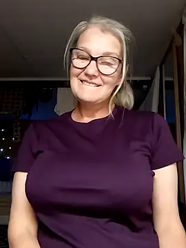 irinamaux online show from 09-09-25, 02:54
